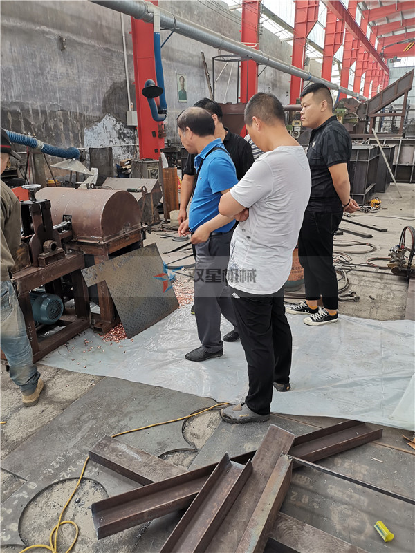 鋁粒機(jī)切粒機(jī)客戶(hù)現(xiàn)場(chǎng)考察